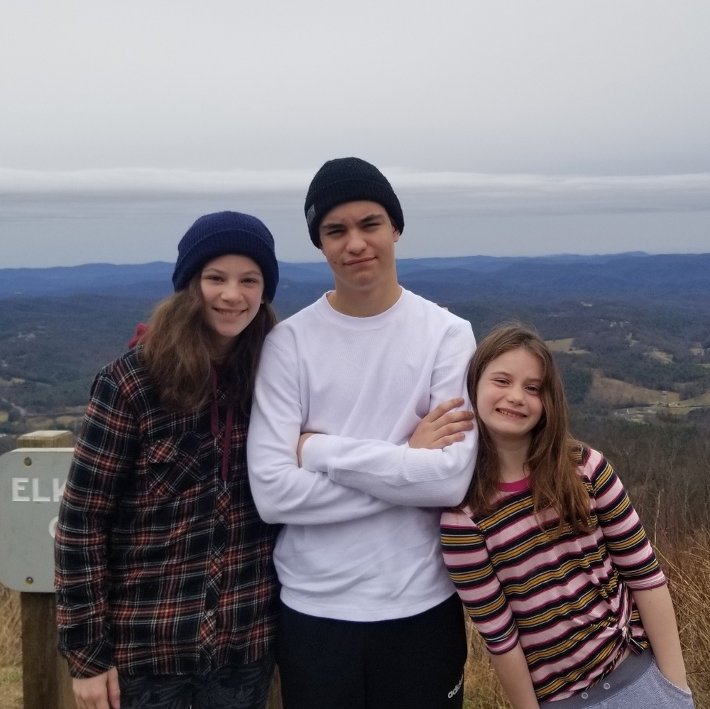 Meet your Posher, Mak